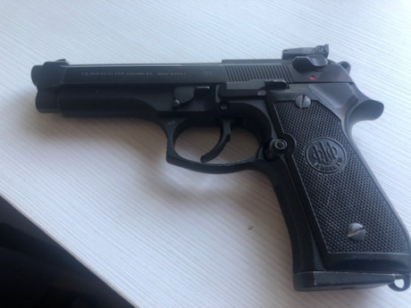 buenas 
cambiaria Beretta 92 fs por pistola en calibre 22 mod.1911 o glock 17
el arma esta en Madrid 00