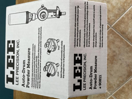 VENDIDO, se puede cerrar.
Se vende dosificador de pólvora Auto Drum Lee Precision, modelo 90811.
Esta 00