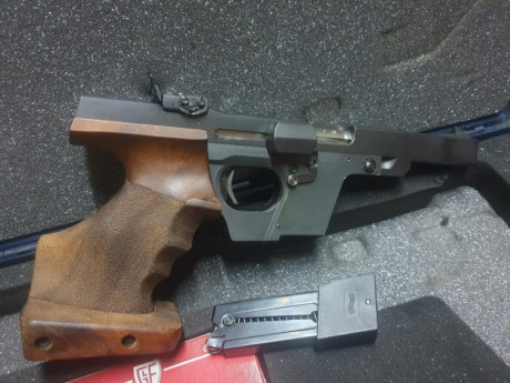 Preciosa Walher calibre 32 con maletín original.Completamente nueva y muy poco uso.Precio 600e.Entrego 01