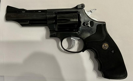 Llama Martial 38 especial, 200 euros portes aparte, está en Asturias.

Rebaja a 180 euros incluidos los 00