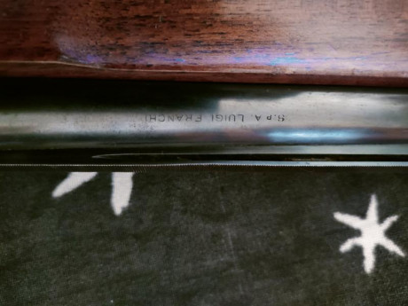 Se vende escopeta semi automatica en muy buen estado marca Franchi a muy buen precio. El que se la lleve 00