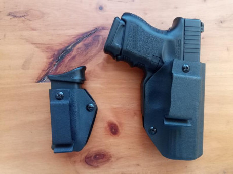 Vendo mi glock 26 de 3º generación. Se encuentra en Almeria. Esta guiada en licencia A. Contactos por 10