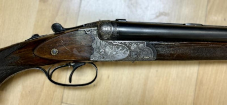 Vendo rifle drilling alemán fabricado por Jos Zeller. Los cañones superiores son en cal.12 y el inferior 02