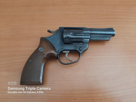 Hola, por cesar en la actividad por falta de tiempo vendo este mitico Revolver Astra , esta guiado en 02