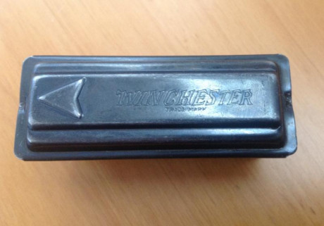 Buenos días.
Vendo cargador para un Winchester modelo 100 semiautomatico , calibre 308W.
Precio 85 euros. 00