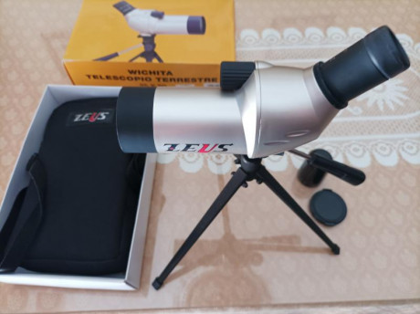 Vendo telescopio terrestre compacto.
Está completamente nuevo con su caja, estuche o bolsa para llevar 10