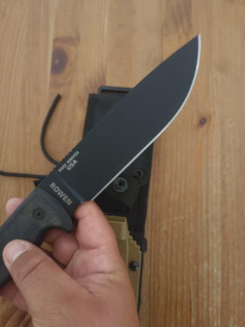 Se vende sin un solo nuevo a estrenar con su funda de kydex y tahali en cordura de esee un gran cuchillo 01