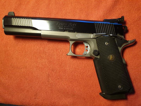 Muy a pesar mio vendo esta magnifica arma de precision pura, ni que decir tiene los que ya la conoceis. 02