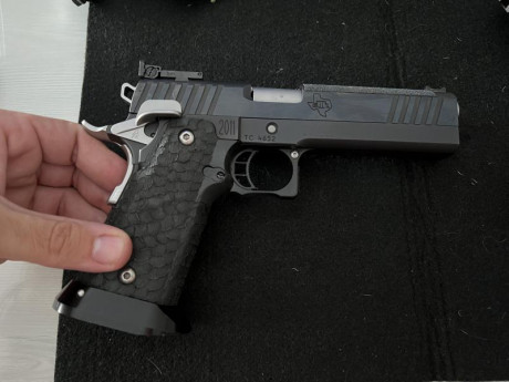 Buenos dias por cambia de arma vendo pistola STI EDGE calibre 9mm, la misma se encuentra en en perfectas 01