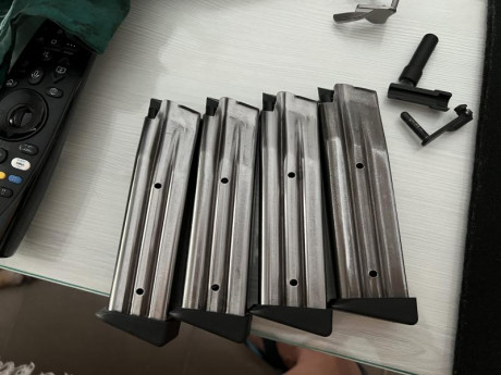 Buenos dias por cambia de arma vendo pistola STI EDGE calibre 9mm, la misma se encuentra en en perfectas 21