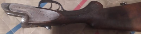 Se vende escopeta paralela del   calibre 12/70 extractora  con válvulas de gases y platina entera. 

Tiene 11