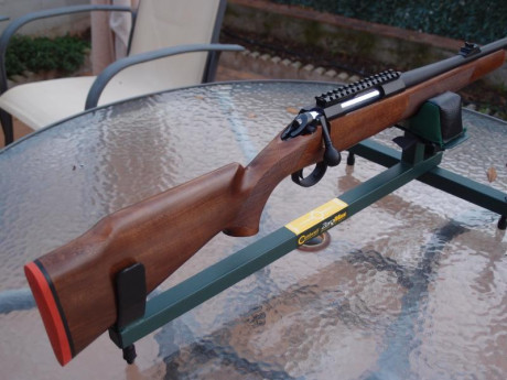 Pues nada vendo rifle de cerrojo sichling calibre 338 wm
Cañon de 61cm con rosca de fabrica,cerrojo a 02
