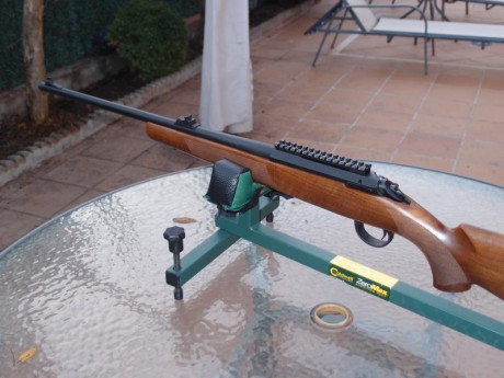 Pues nada vendo rifle de cerrojo sichling calibre 338 wm
Cañon de 61cm con rosca de fabrica,cerrojo a 11