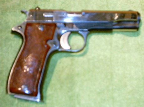 Hola,he abierto este hilo para que todos aquellos que tengais armas Españolas,podais lucirlas aqui con 40
