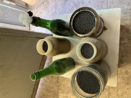Buenas, vendo escopeta Gallyon de Investarm, muy buen estado y demás arreos para su uso, muchos kilos 02