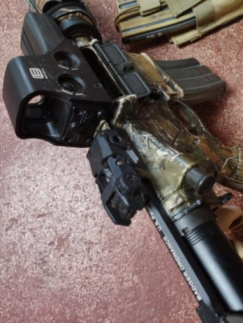 VENDIDO

Queda el Eotech de venta aquí:

https://www.armas.es/foros/viewtopic.php?f=73&t=1134782



Rifle 01