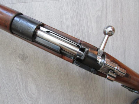  Fusil BRNO calibre 7x57 Maúser 
BRNO VZ-37 fabricado para el ejercito de la Republica Oriental de Uruguay 02