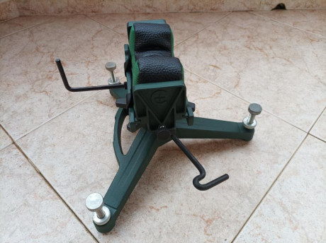 Pues eso quiero pasar del bipode tradicional a tirar con torreta. Si alguien está interesado que contacte 20