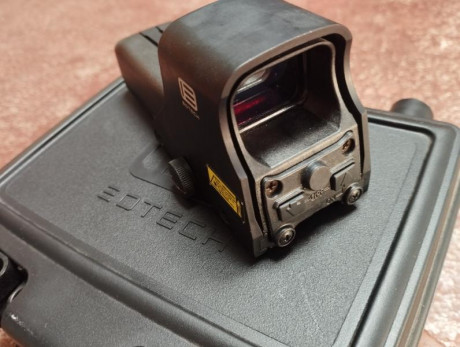 Vendo Eotech 512 A65 última generación.
Con pilas AA. 

Precio 425 eu portes a parte 
precio no negociable, 00