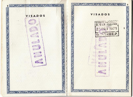  EN RECUERDO Y HOMENAJE A LOS QUE YA NO ESTÁN. 

Si pones en  GOOGLE   PASAPORTES EN LA MEMORIA  da igual 132