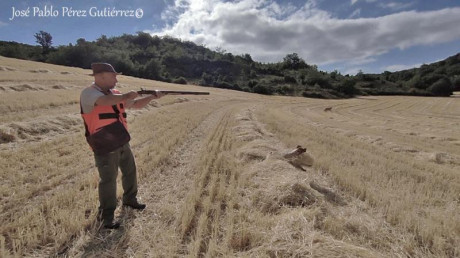  Amigos, viendo que hay interés general en la práctica de la caza con armas de avancarga, abrimos este 160