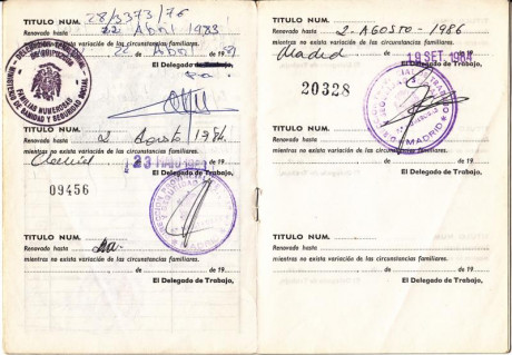  EN RECUERDO Y HOMENAJE A LOS QUE YA NO ESTÁN. 

Si pones en  GOOGLE    PASAPORTES EN LA MEMORIA   da 150