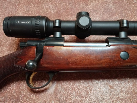 Vendo un rifle Sako L61R en el calibre 300 H&H. Customizado por maestro armero.

Precio 1.300 eu  11