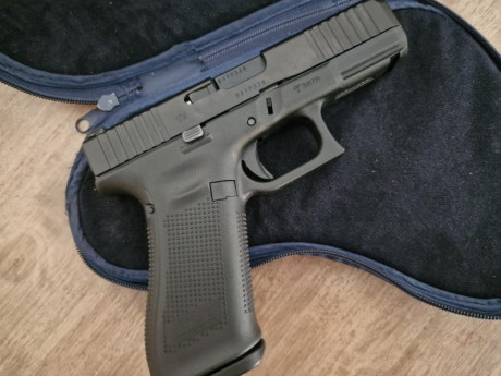 GLOCK 45 

Nueva, casi estreno. en su caja original, miras de tritio y desconector 3 libras 

600 euros.

690686929 01