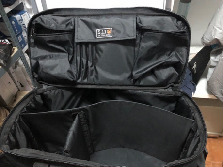Pongo a la venta una bolsa de tiro de la conocida marca 5.11. Concretamente el modelo Patrol. Las dimensiones 01
