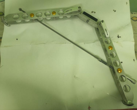 Se vende bipode
100€ 01