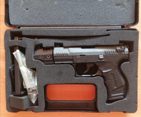 Saludos.

Pongo en venta una Walther P22 FIRST EDITION con  dos cañones  (corto "87mm" y largo 02