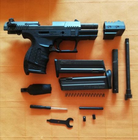 Saludos.

Pongo en venta una Walther P22 FIRST EDITION con  dos cañones  (corto "87mm" y largo 00