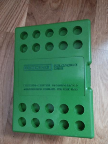 Vendo Neck Sizing Die con Bushing para cal. 308 impecable. 43 euros env. Incluido .Info por privado. 00