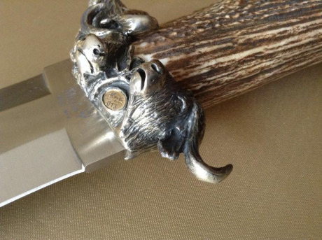 Por cese de colección, pongo en venta este ejemplar de la serie Big Five - African Safari Series dedicado 11