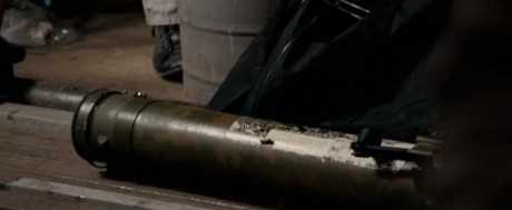 Compañeros,

En vista de las ganas de algunos (Elcafe, Wilcow, Vrakk, etc) por adivinar armas de películas 120