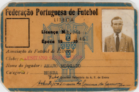  EN RECUERDO Y HOMENAJE A LOS QUE YA NO ESTÁN. 

Si pones en  GOOGLE    PASAPORTES EN LA MEMORIA   da 21
