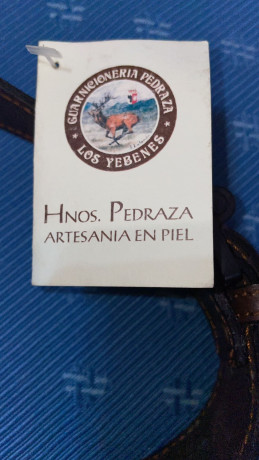 Se vende sin estrenar esta funda de CUERO para rifle con visor comprada en Alvarez en Noviembre de 2021. 10