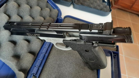 Se vende smitch and wesson calibre 22. Mi primera pistola, con la que me inicé y subí a 2ª
Se vende con 01
