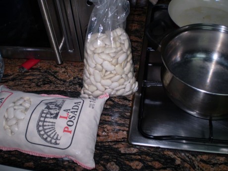 Queridos amigos: ante las expectación :8 causada por el desayuno que me he pegado esta mañana, el cual 170