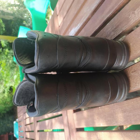 Vendo estas estupendas botas de la casa alemana MEINDL, el modelo Island MFS Profesional
Tienen un año 01