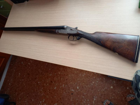 Vendo escopeta paralela marca SEAM del año 1939 o anterior ya que no lleva cuño de letra ni número.
Cañón 11