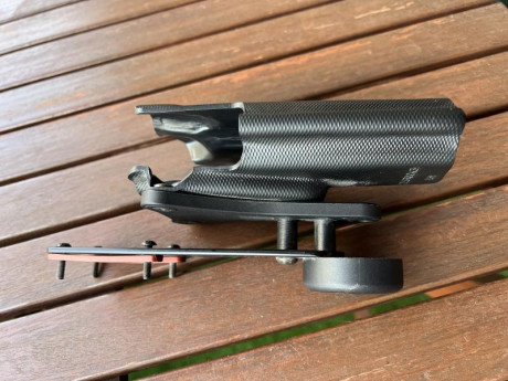 VENDIDA funda CZ SHADOW2 THUNDER GHOST para IPSC . En perfecto estado , como nueva 
 Es para Zurdo , para 02