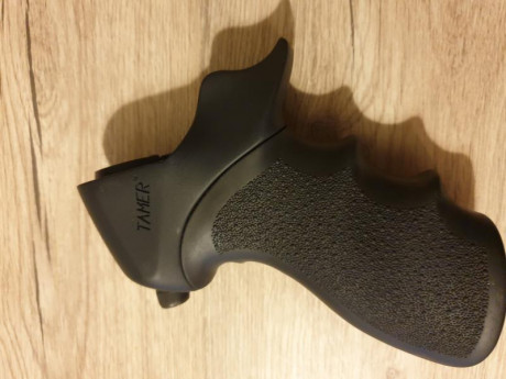 Vendo pistolet Hogue perfecto estado solamente puesto y quitado ni un rasguño.
50 euros.
Vendido.se puede 00