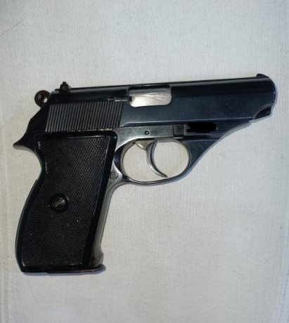 Vendo pistola Astra Constable calibre 308 auto o 9mm corto amparada con licencia A o B. Está bien cuidada 42