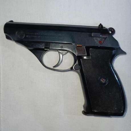 Vendo pistola Astra Constable calibre 308 auto o 9mm corto amparada con licencia A o B. Está bien cuidada 41