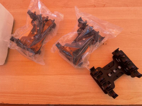 estado nuevos, precio 70€ portes incluidos

Saludos 00