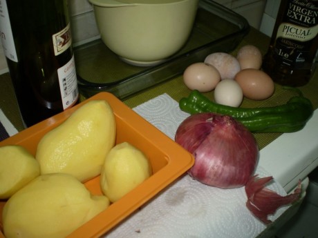 Queridos amigos: ante las expectación :8 causada por el desayuno que me he pegado esta mañana, el cual 100