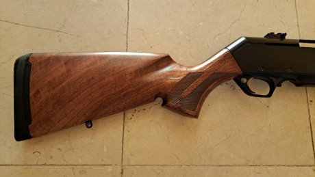 Tengo un Browning Long Track, calibre 30,06, con bases y anillas Appel, de 30, (lo valoro en 950€).
Mas 02
