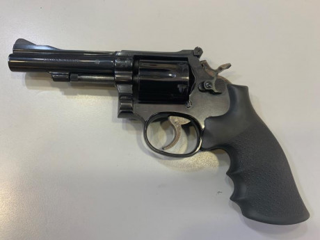 Vendo Revolver clásico Smith & Wesson K-38 o tambien denominado Modelo 15-4

El estado del arma es 00