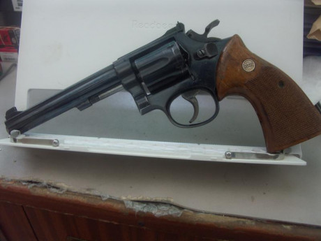 Vendo Revolver  Smith and Wesson  Cal. 38 K14 Masterpiece. 01